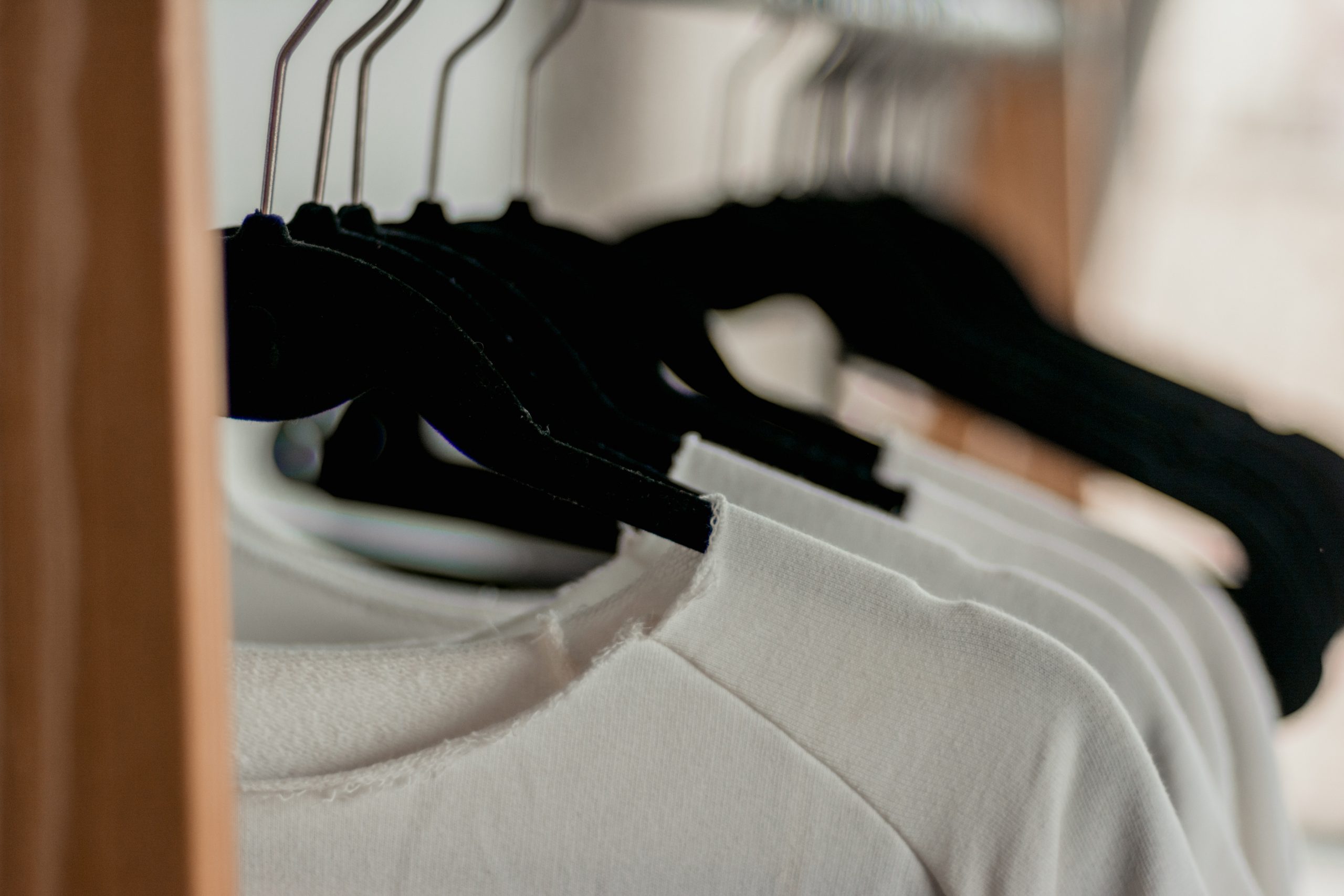 MandRshirts : une marque de chandails créée par deux jeunes sœurs!